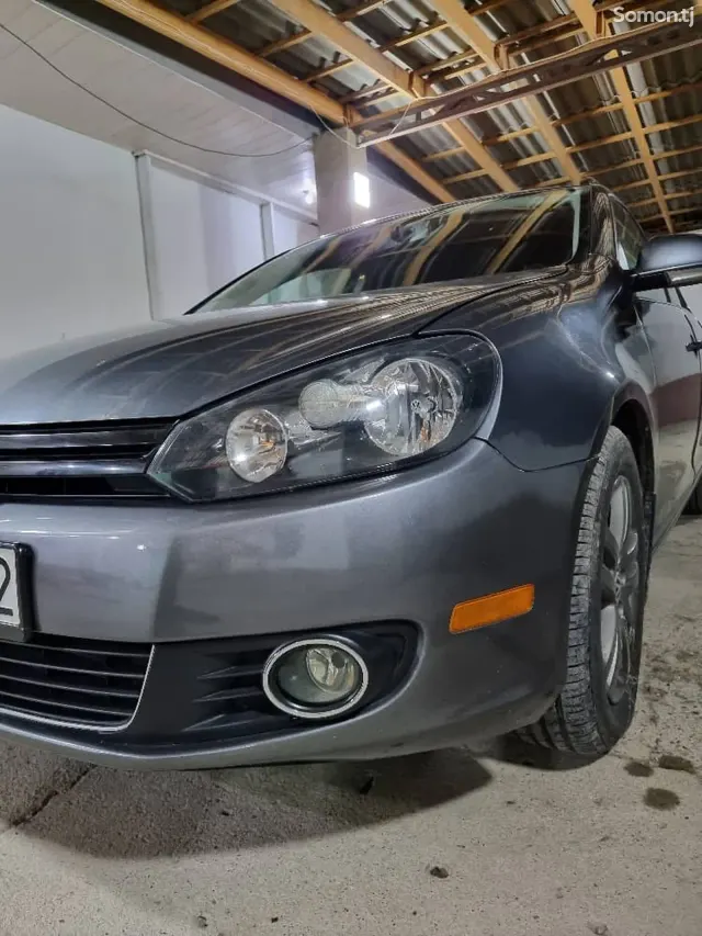 Volkswagen Jetta 2010 · 2.5 AT