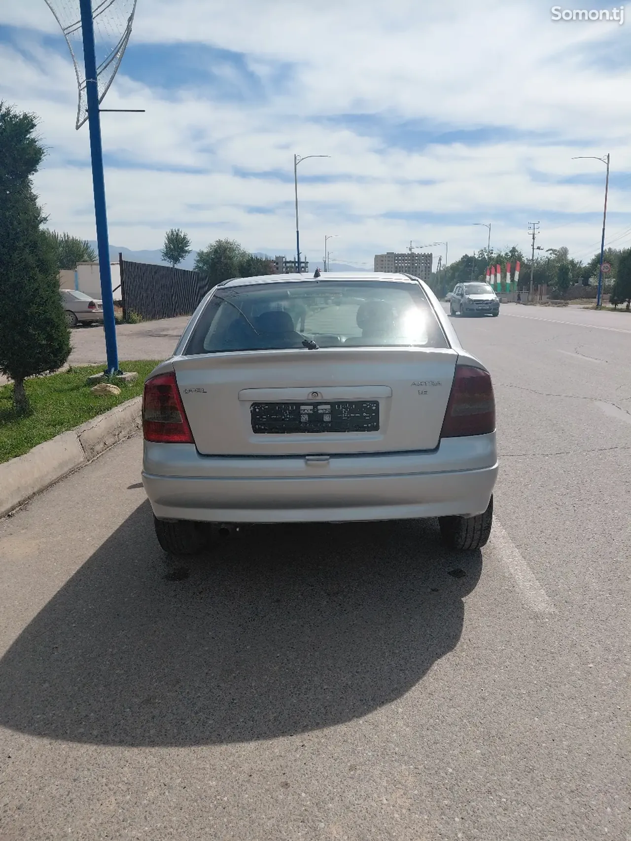 Opel Astra G 1998 · 1.6 MT