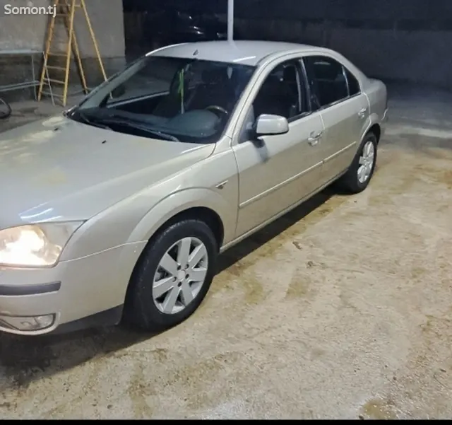 Ford Mondeo 2004 · 1.8 MT