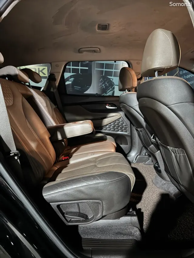 Hyundai Santa Fe 2018 · 2.0 AT