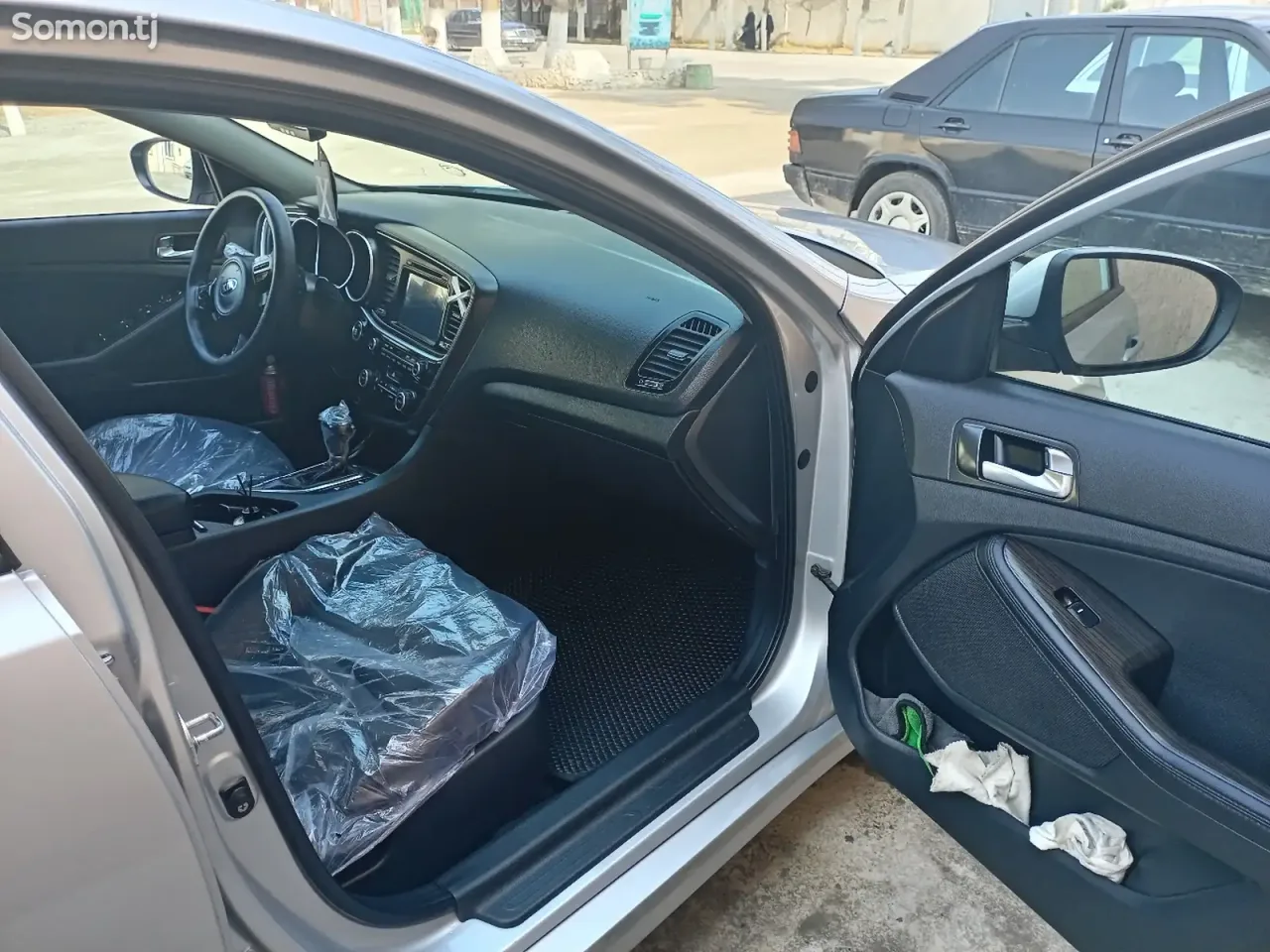 Kia K5 2015 · 2.0 AT