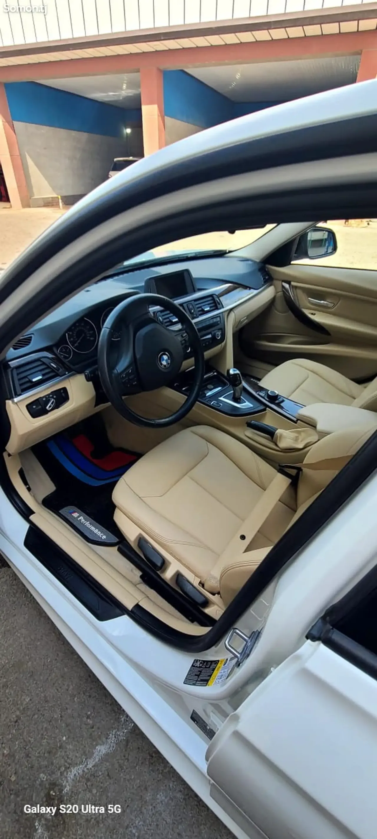BMW M3 2014 · 2.0 AT