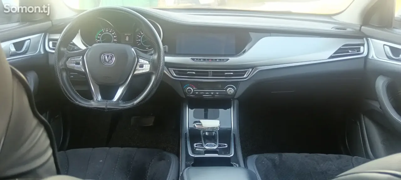 Changan Eado 2022 · AT
