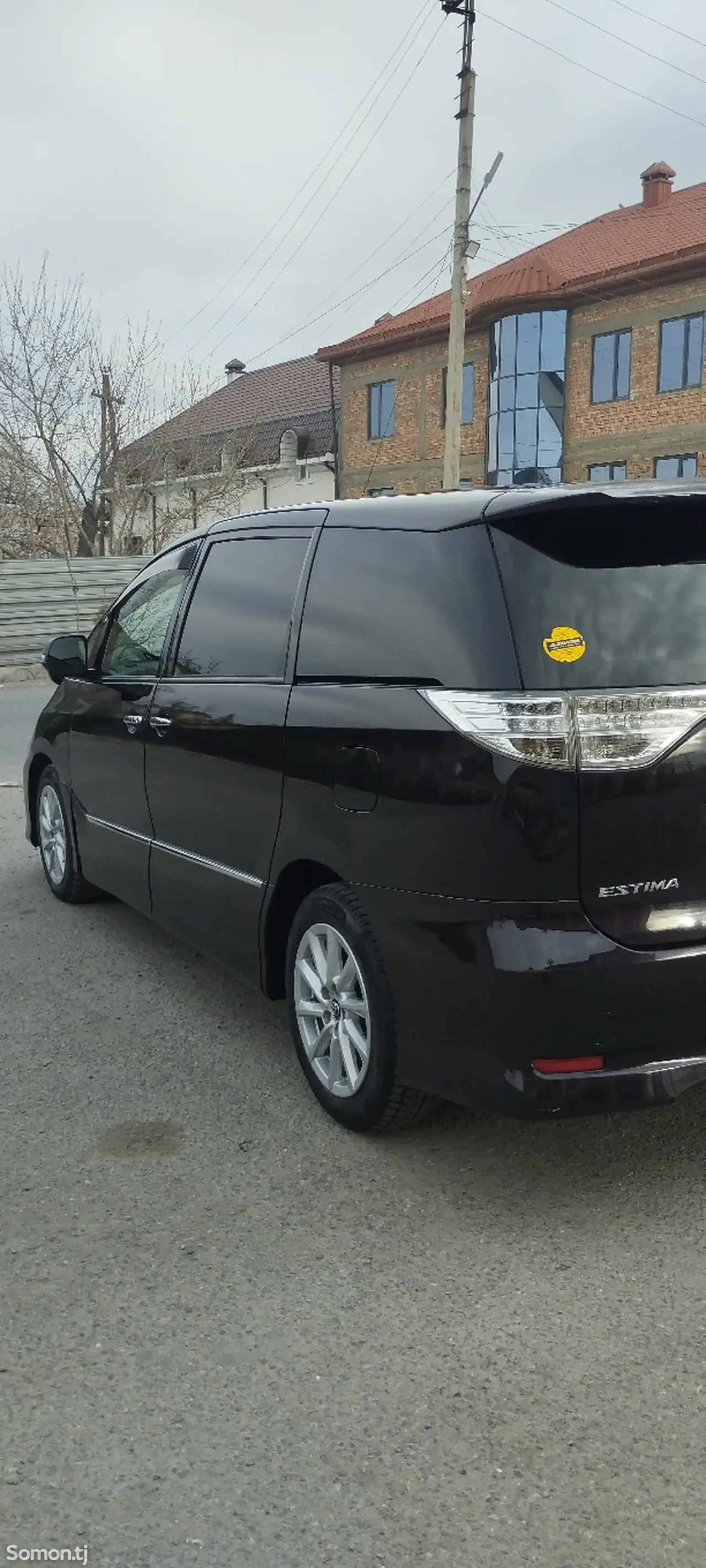 Toyota Estima 2014 · 2.4 CVT