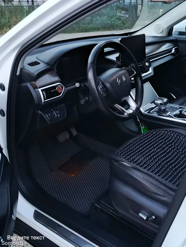 Hongqi E-HS3 2019 · 3.2 AT