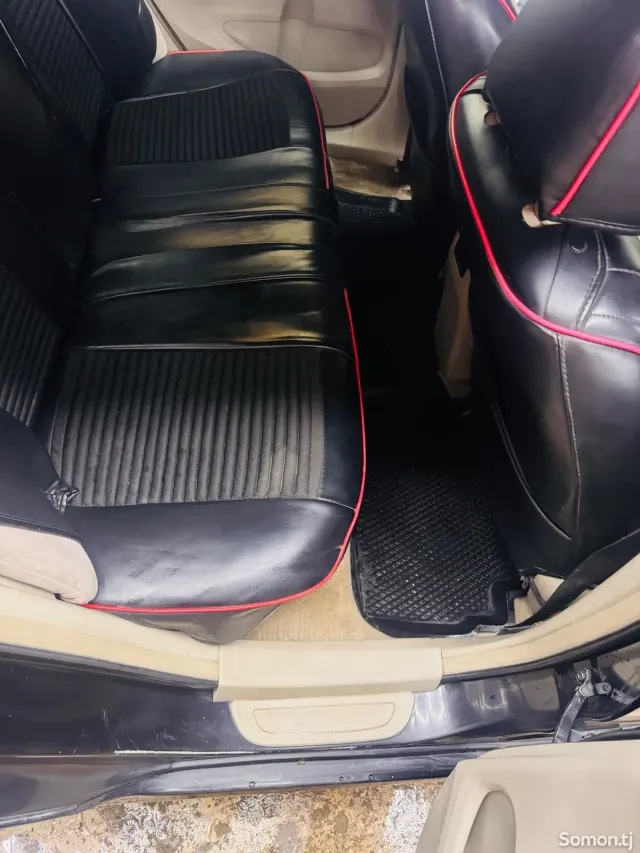 Toyota Carina II 2008 · 1.6 AT