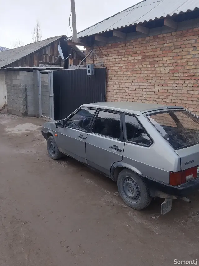 Lada (ВАЗ) 2109 2002 · 1.5 MT