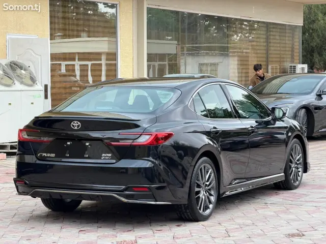 Toyota Camry 2026 · 2.0 AT