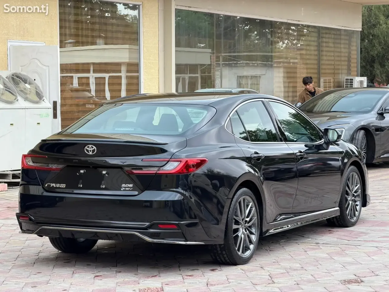 Toyota Camry 2026 · 2.0 AT