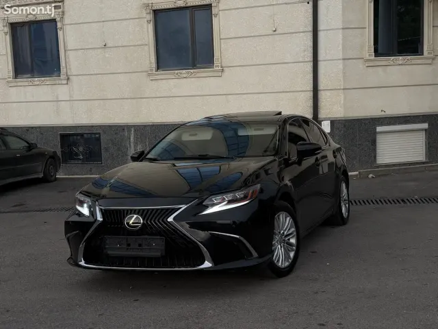 Lexus ES series 2014 · 3.5 AT