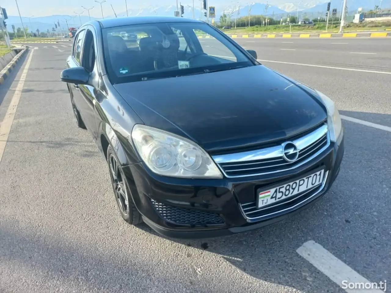 Opel Astra H 2008 · 1.7 MT