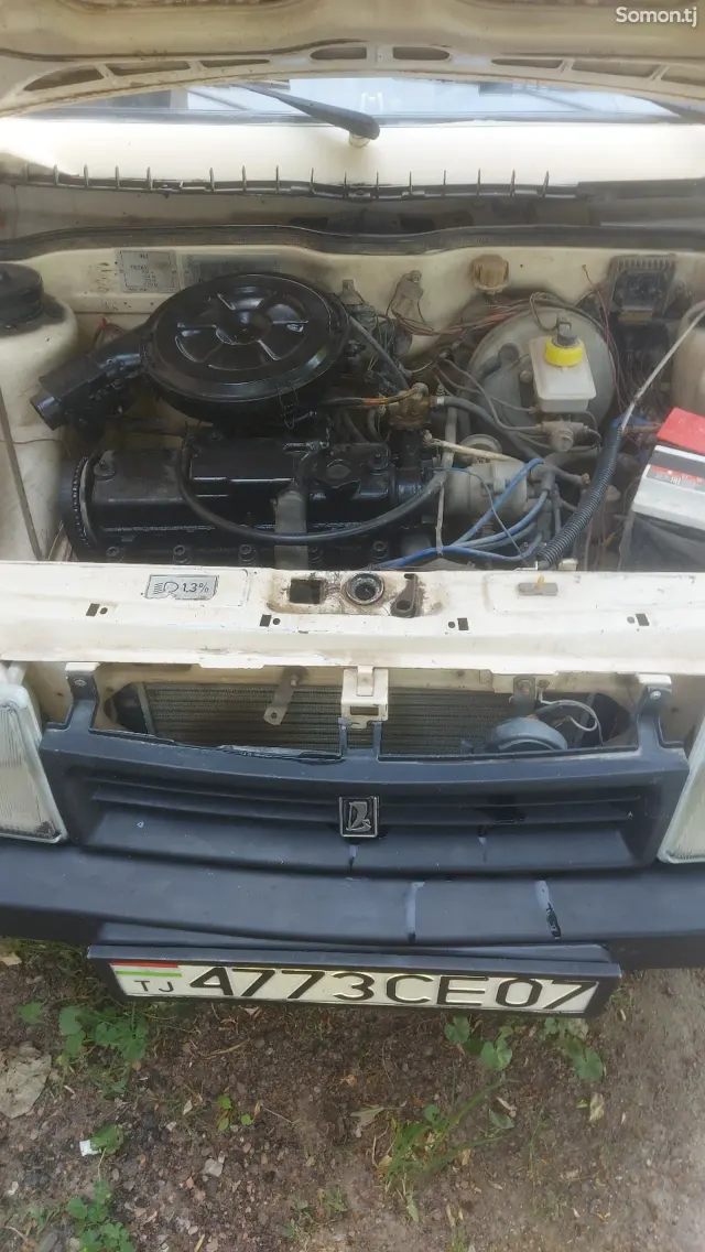 Lada (ВАЗ) 2109 2000 · 1.5 MT