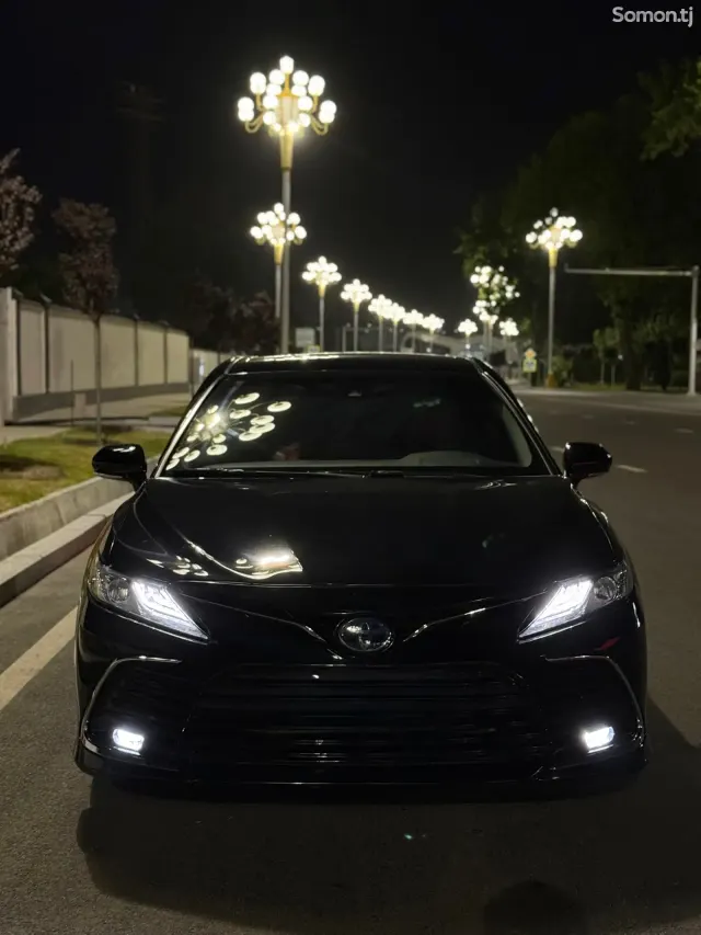 Toyota Camry 2019 · 2.5 AT