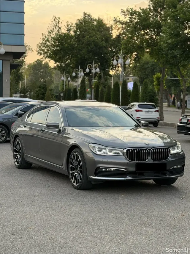 BMW 7 series 2016 · 3.0 AT