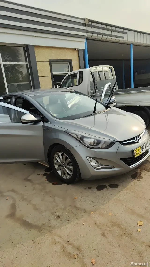 Hyundai Avante 2014 · 1.6 AT