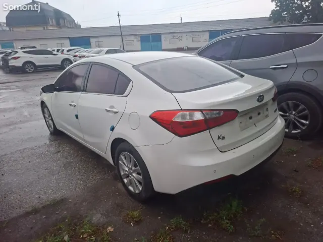 Kia K3 2015 · 1.6 AT