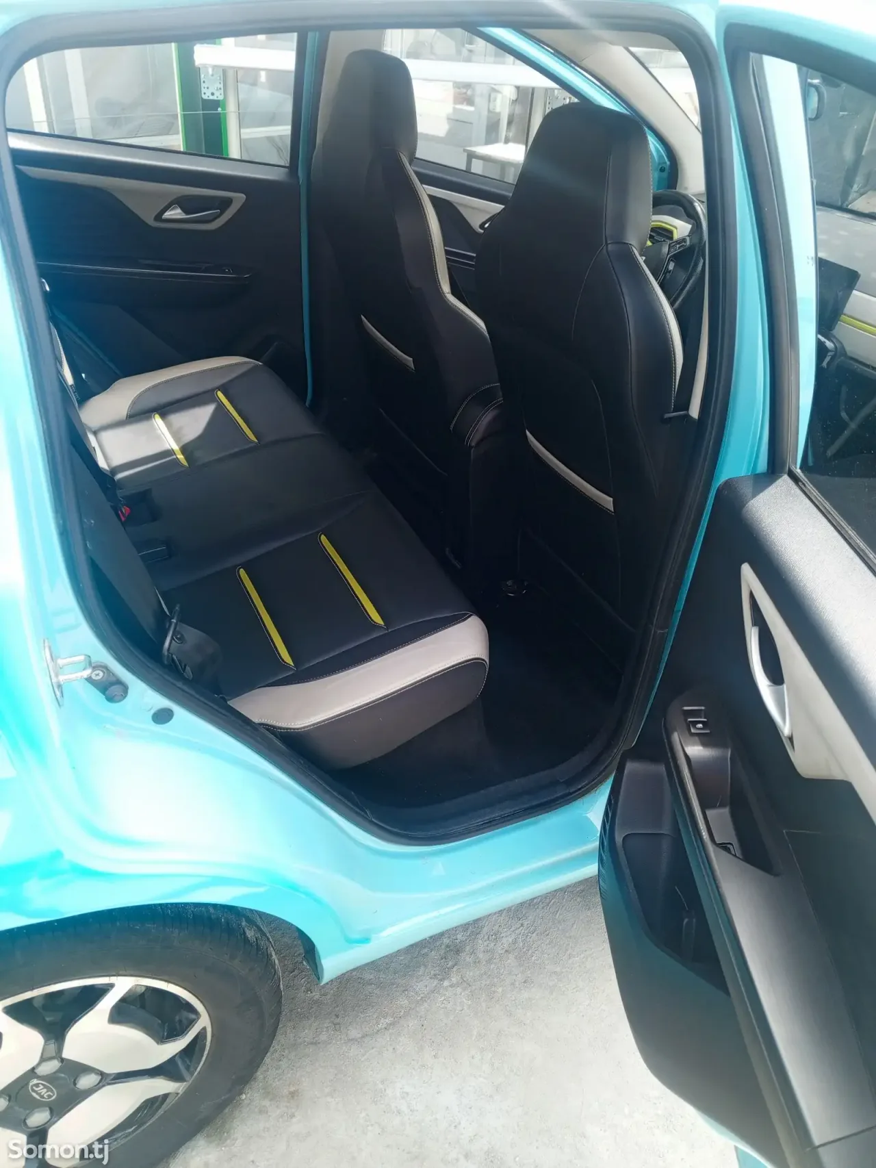 JAC E-JS1 2022 · AT