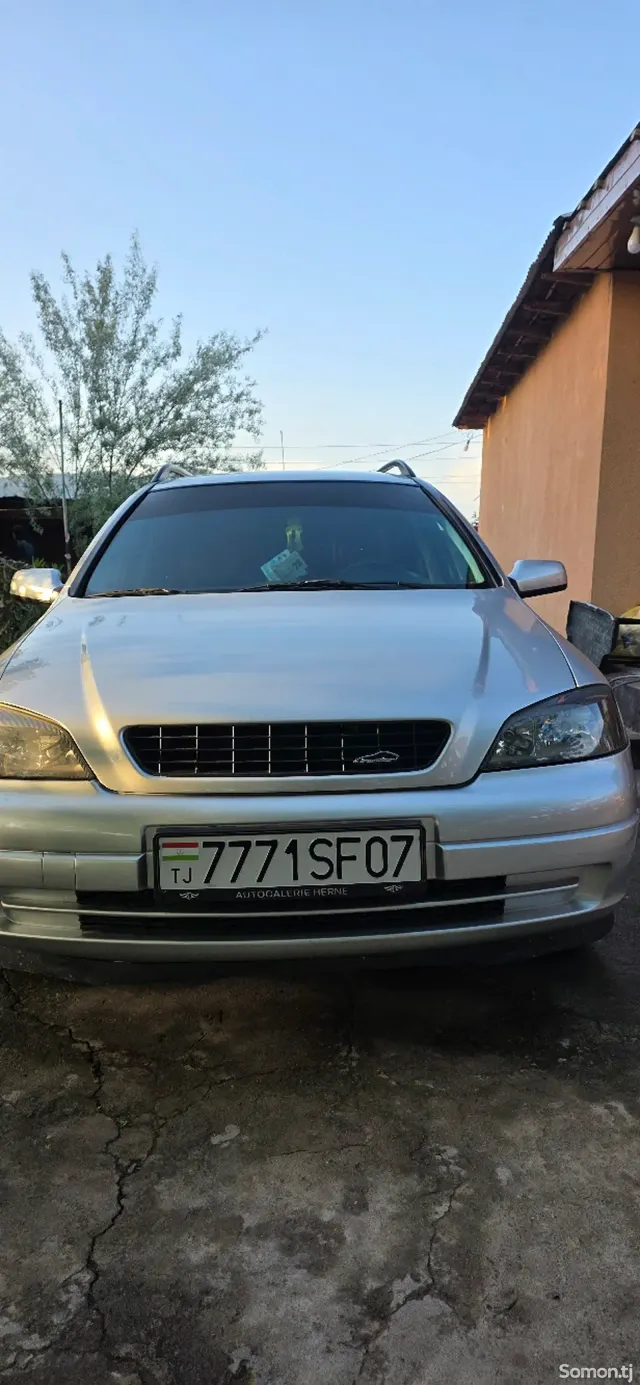 Opel Astra G 2004 · 1.6 MT