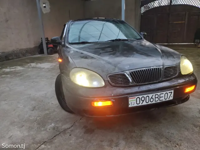 Daewoo Leganza 1997 · 1.8 MT