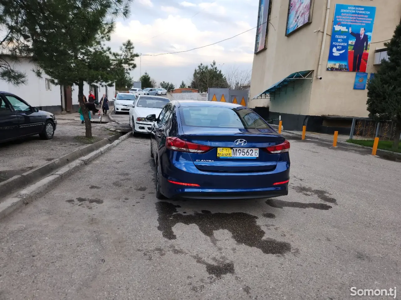 Hyundai Elantra 2017 · 2.0 AT