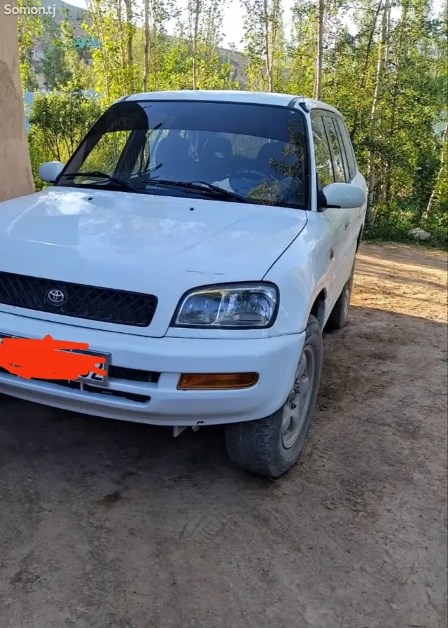 Toyota RAV 4 1998 · 1.1 AT