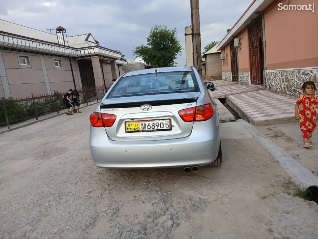 Hyundai Avante 2010 · 1.6 AT
