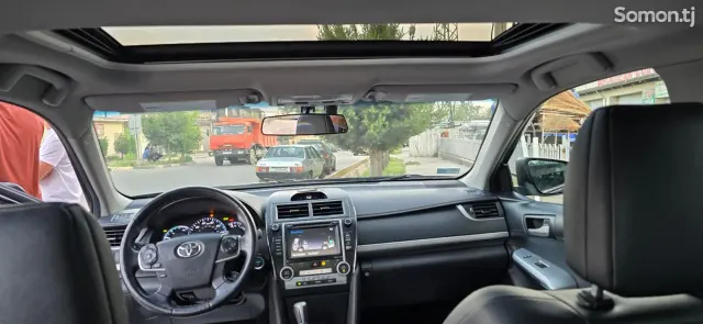 Toyota Camry 2014 · 2.5 AT