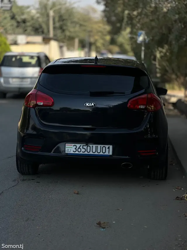 Kia Ceed 2016 · 1.6 AT