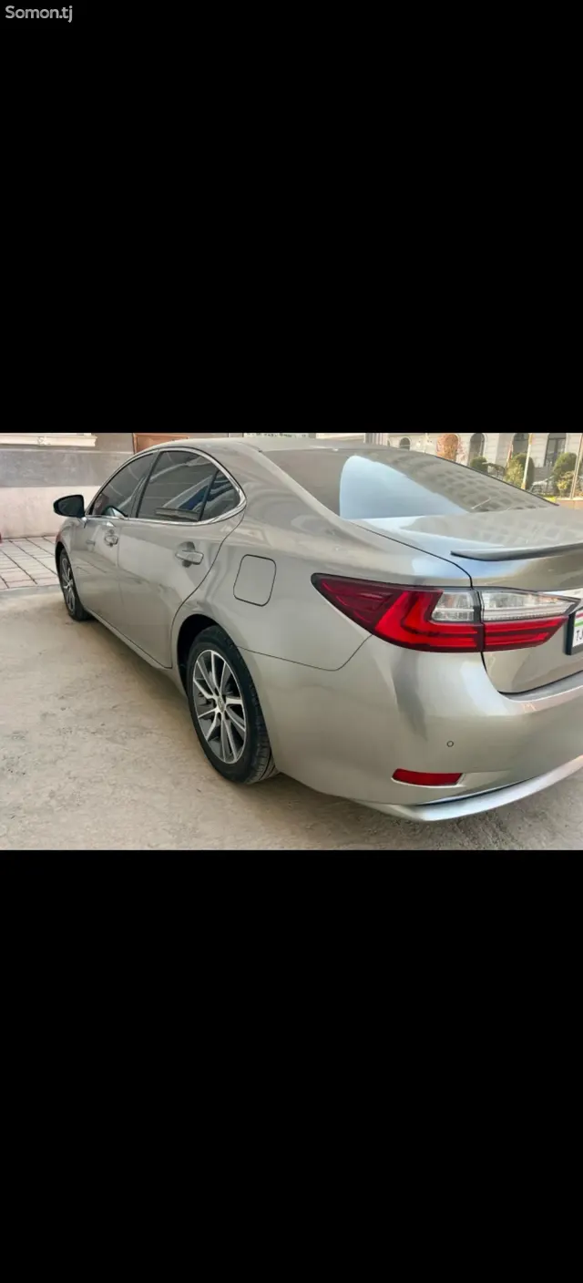 Lexus ES series 2016 · 3.0 CVT