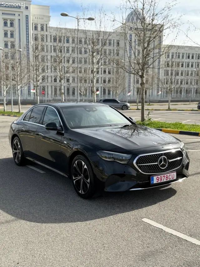 Mercedes-Benz E class 2025 · 3.0 AT