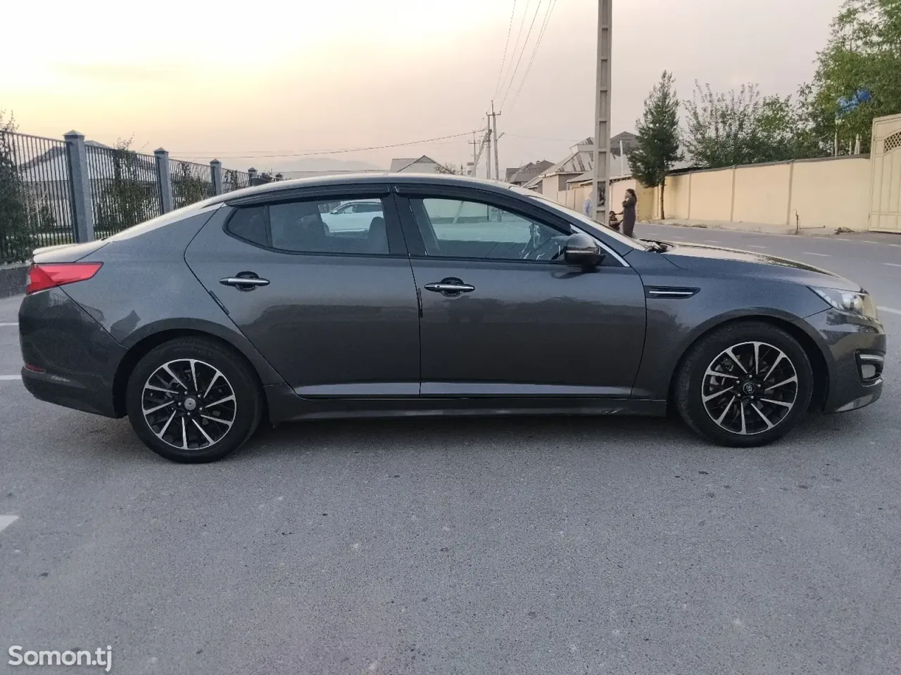 Kia K5 2011 · 2.0 AT