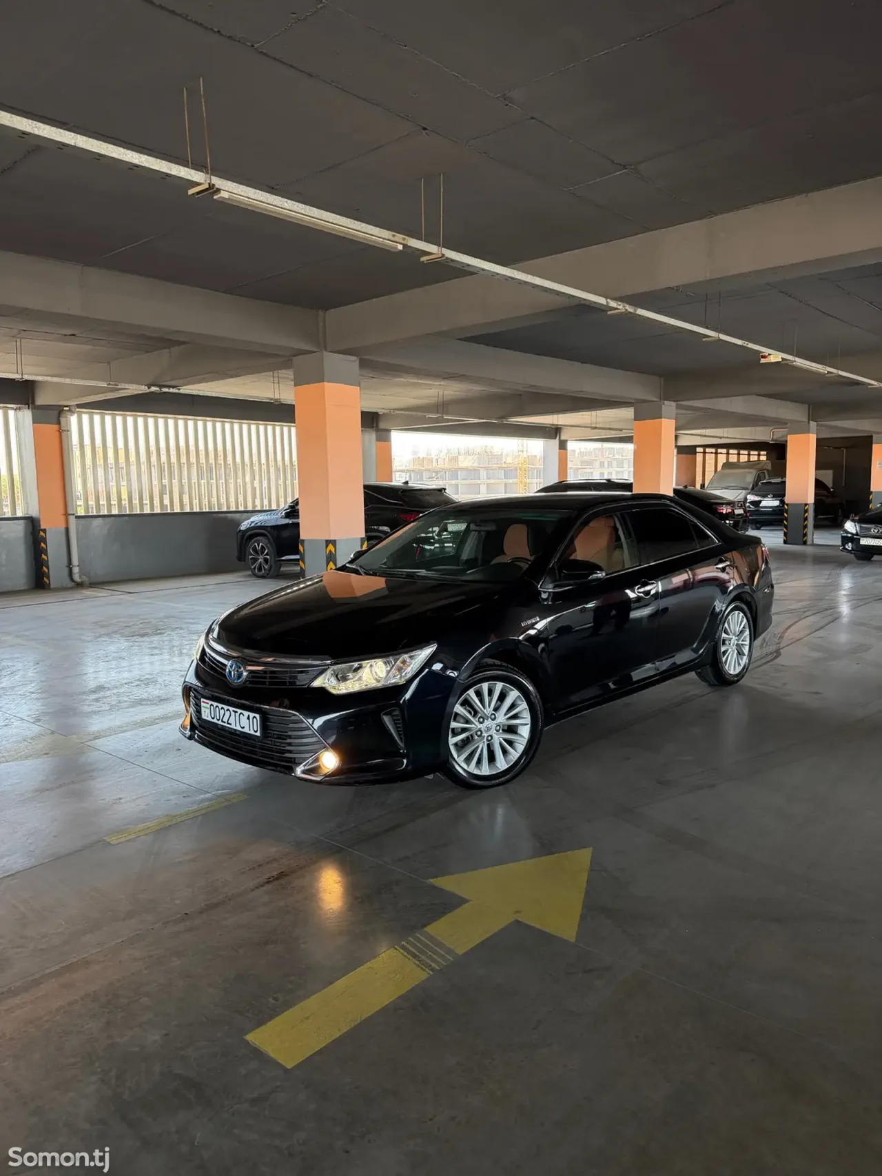 Toyota Camry 2016 · 2.5 AT