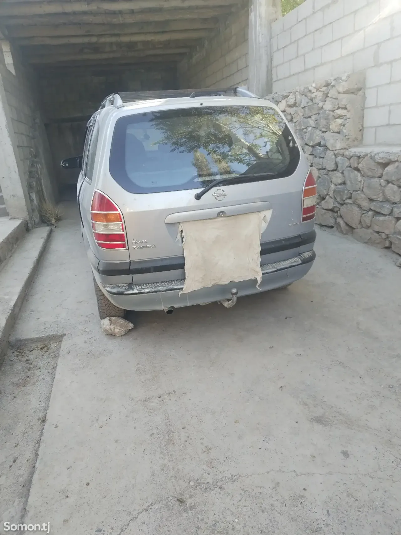 Opel Zafira 2000 · 1.8 MT