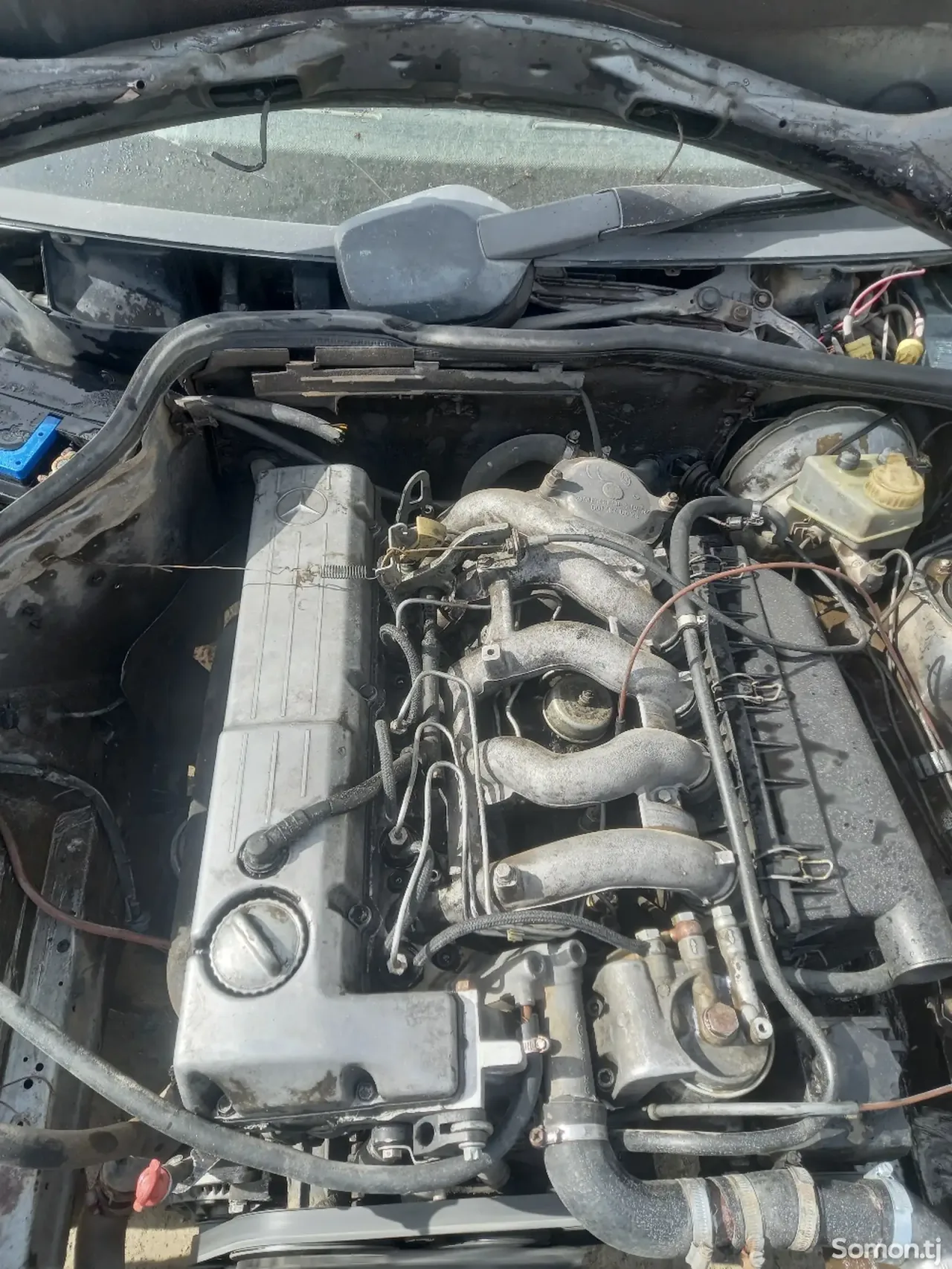 Mercedes-Benz W201 1989 · 2.9 MT