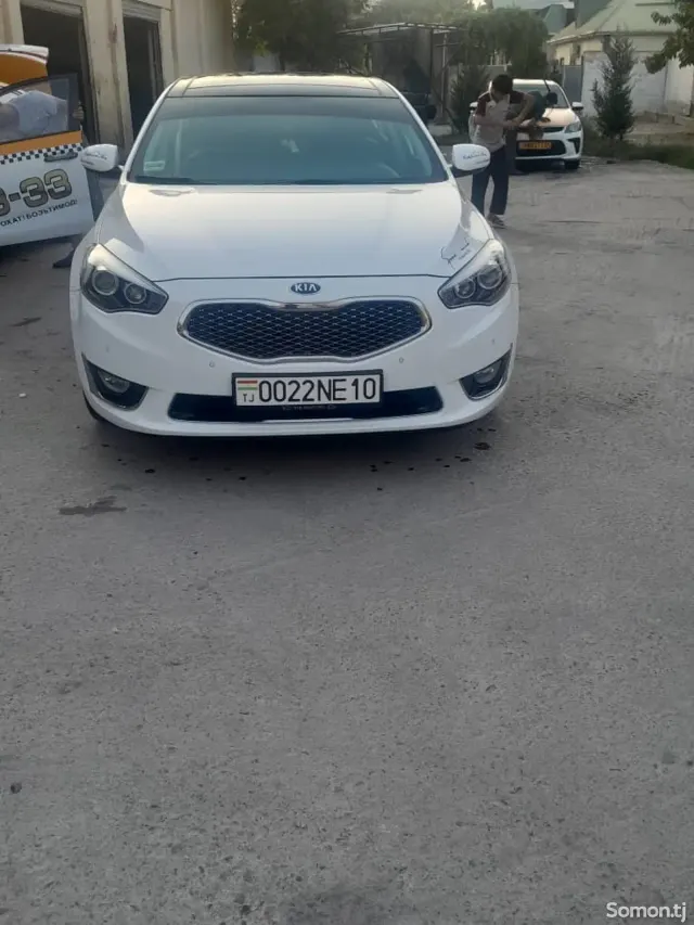Kia K7 2015 · 2.4 AT