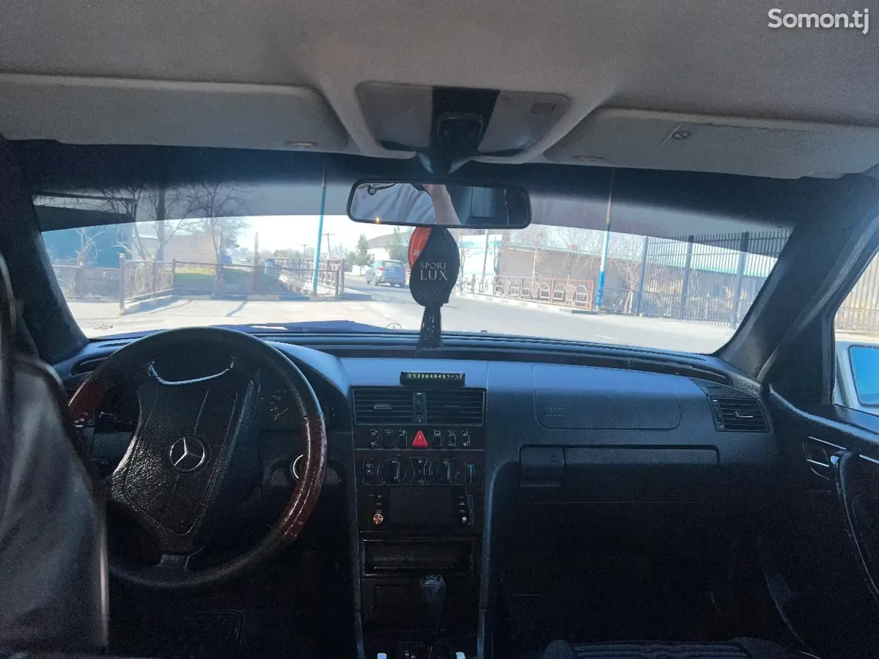 Mercedes-Benz C class 2000 · 2.4 AT
