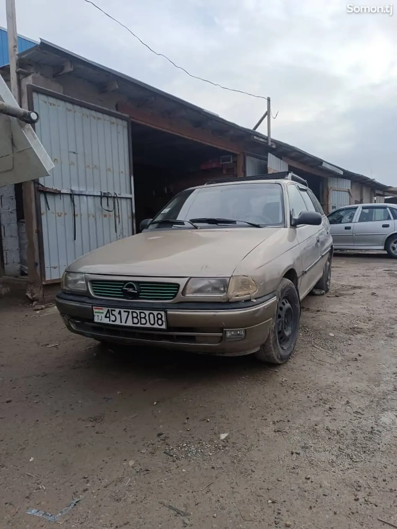 Opel Astra F 1996 · 1.6 MT