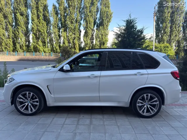 BMW X5 2016 · 4.4 AT
