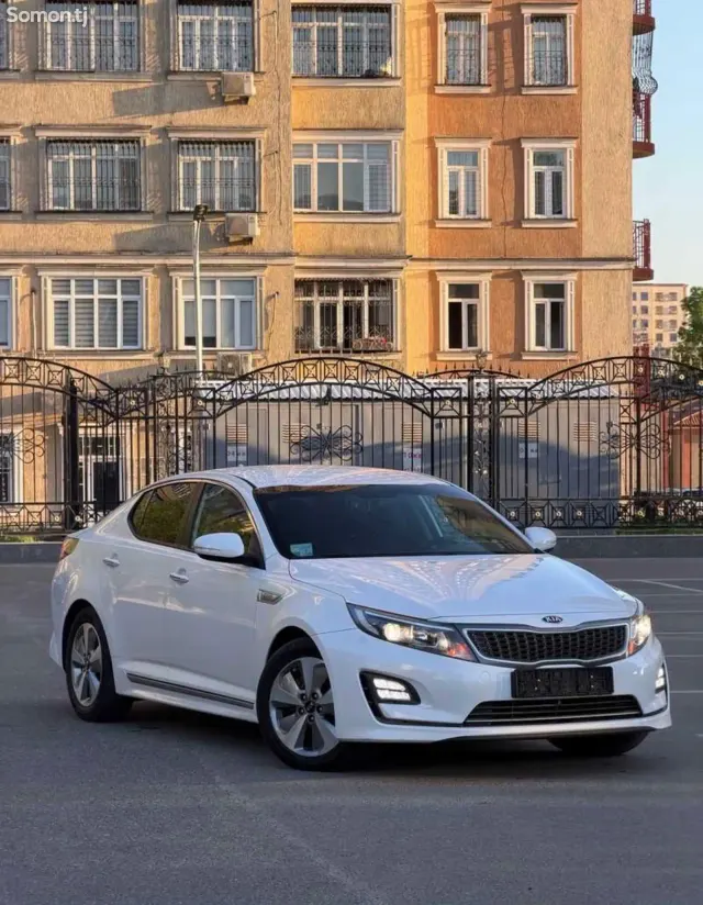 Kia K5 2015 · 2.0 AT