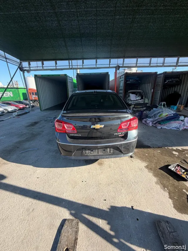 Chevrolet Cruze 2015 · 1.4 AT