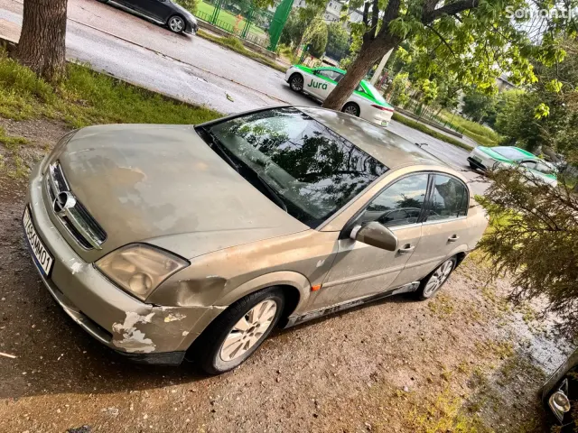 Opel Vectra C 2002 · 2.2 AMT