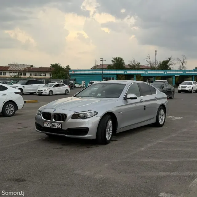 BMW 5 series 2015 · 2.0 AT