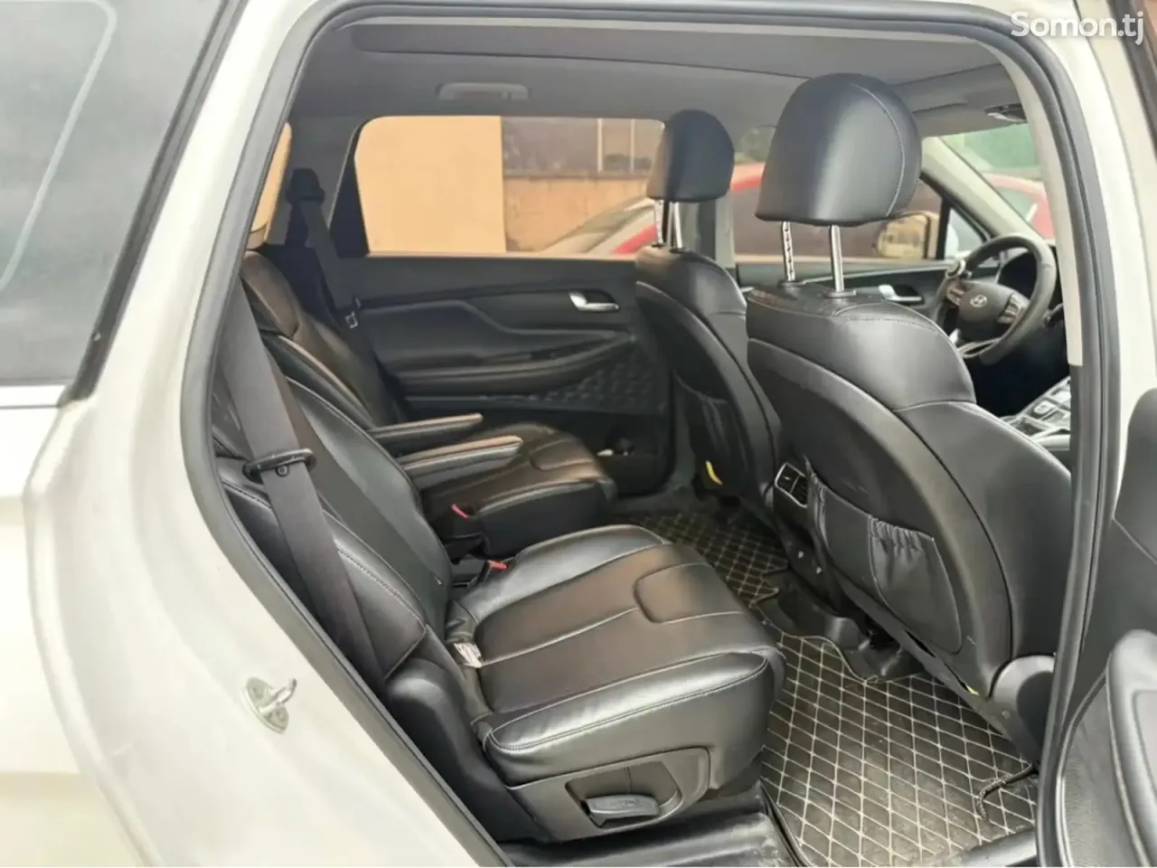 Hyundai Santa Fe 2023 · 2.0 AT
