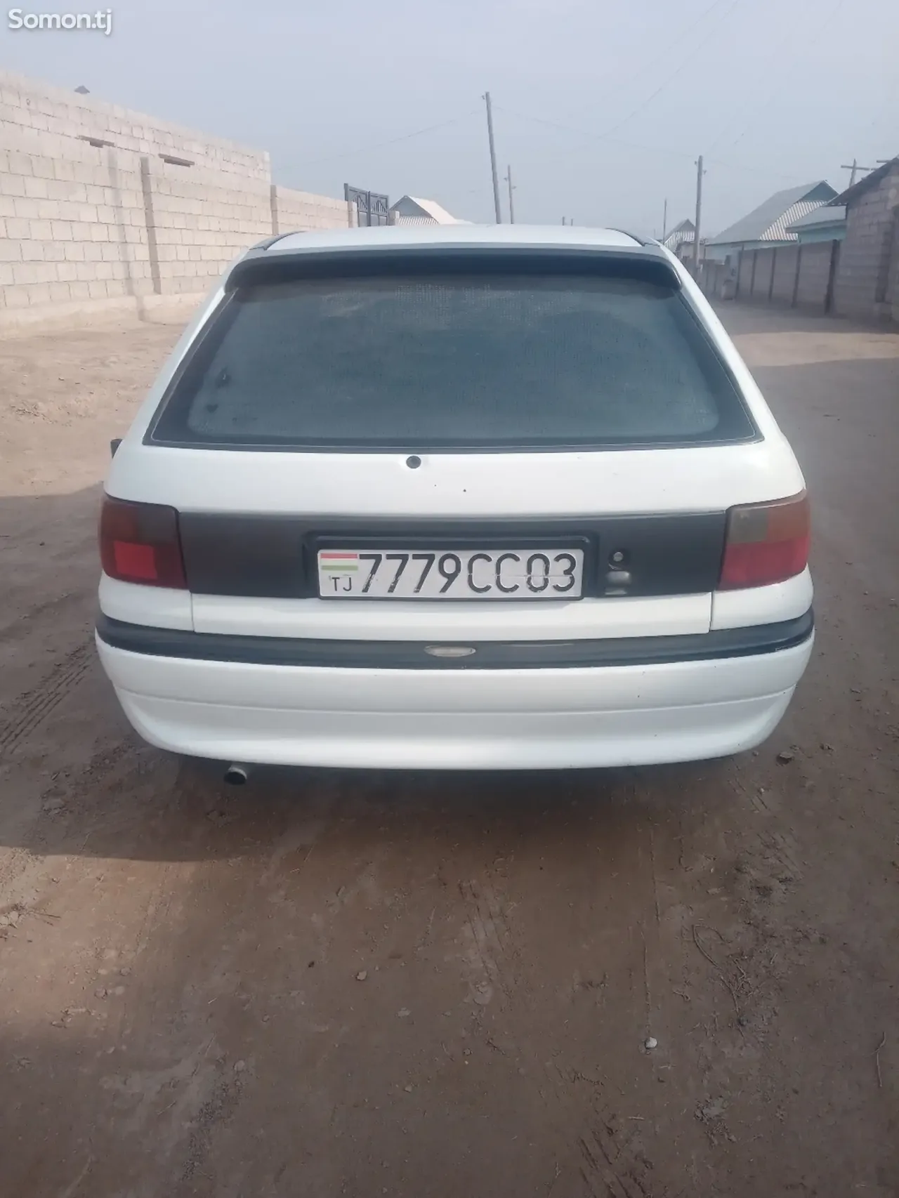 Opel Astra F 1997 · 1.6 MT