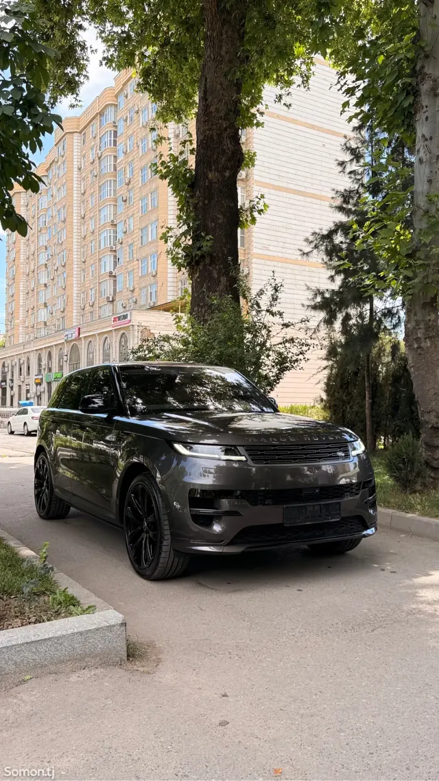 Land Rover Range Rover Sport 2023 · 3.0 AT