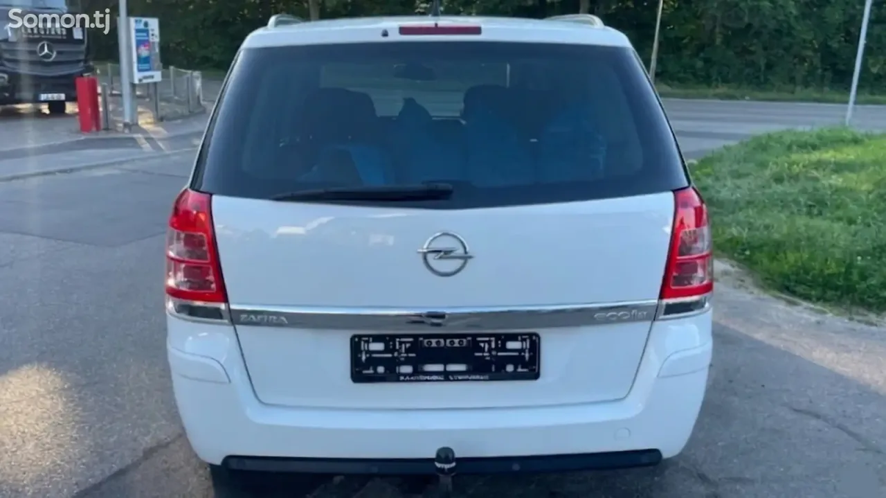 Opel Zafira 2014 · 1.7 MT