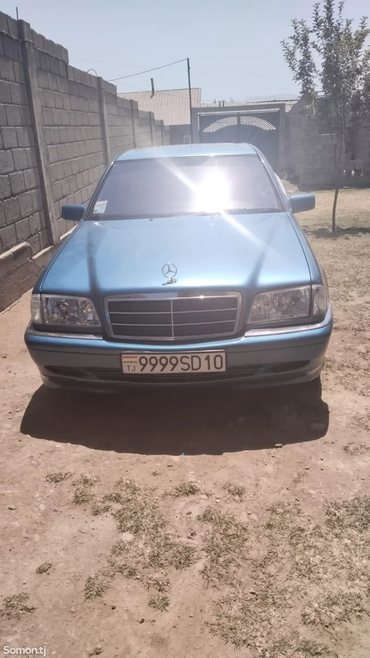 Mercedes-Benz C class 2000 · 2.0 MT