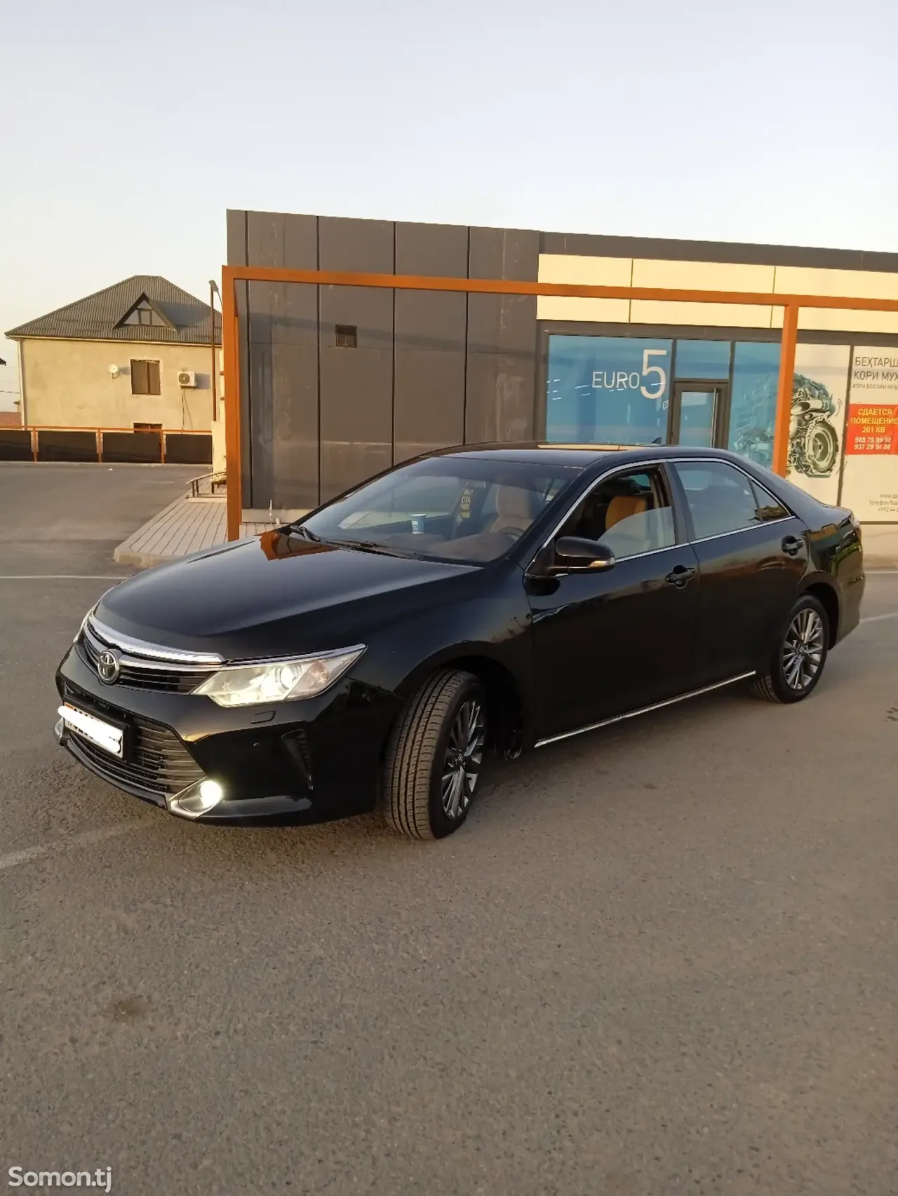 Toyota Camry 2013 · 2.5 AT