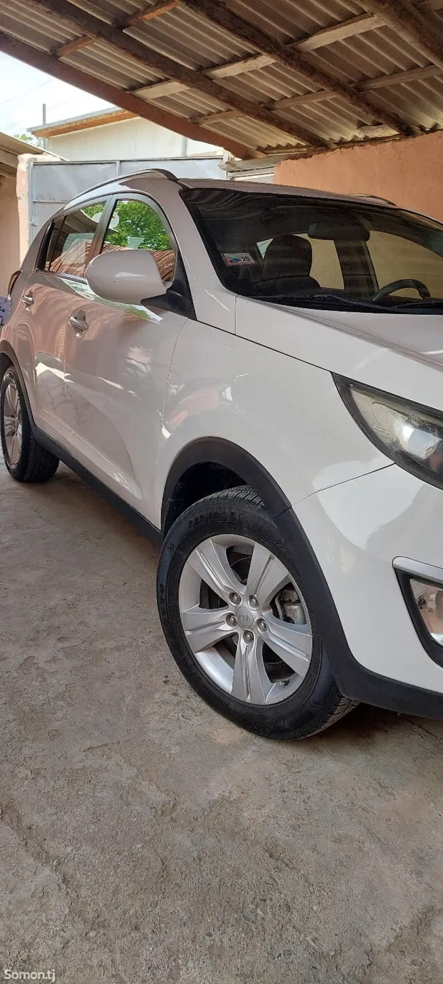 Kia Sportage 2011 · 2.0 AT