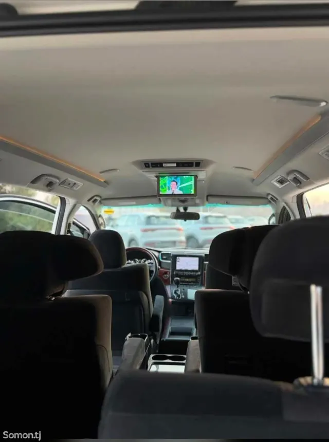 Toyota Alphard 2014 · 3.5 AT